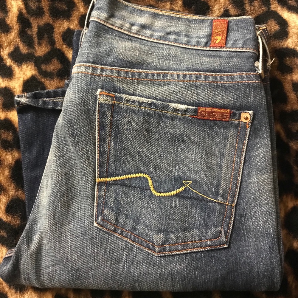EUC- 7 for all Mankind Bootcut Jeans -Sz. 28’ long